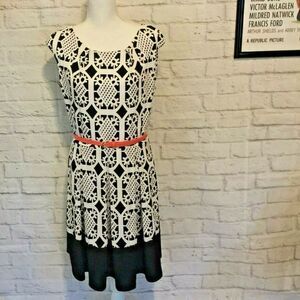 Tiana B. Knee Length B&W Geometric Print Belted Swing Dress 12